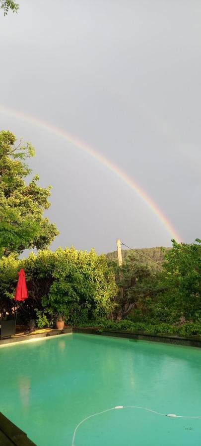 Séjour chez l'habitant Le Jardin De Sabine Éguilles